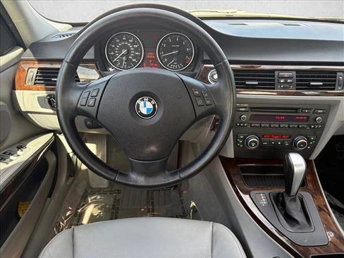 Used 2011 BMW 328i Sedan image 18