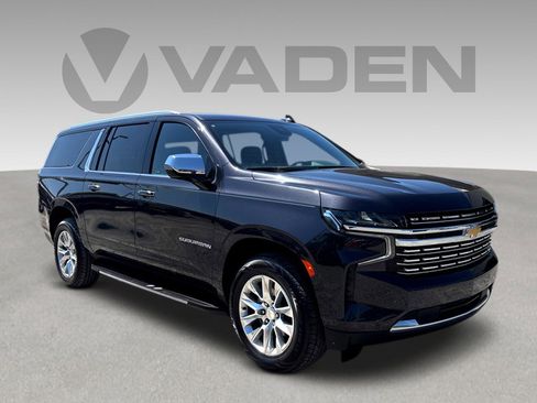 Used 2023 Chevrolet Suburban Premier image 1