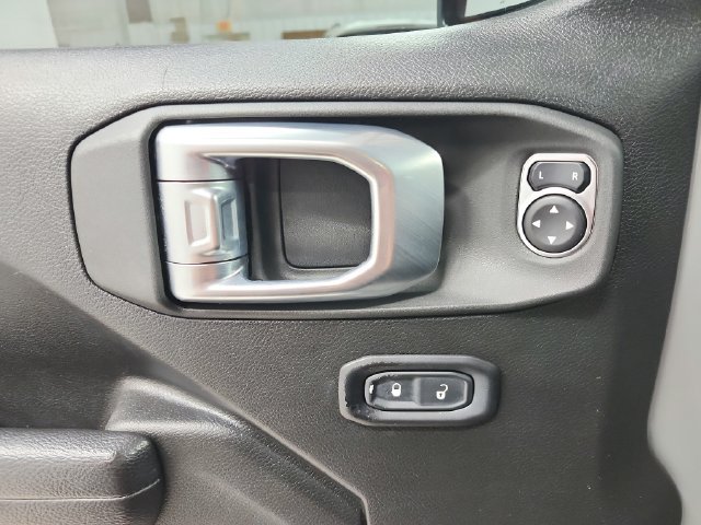 Used 2022 Jeep Wrangler Unlimited Sport AWD/4WD image 30