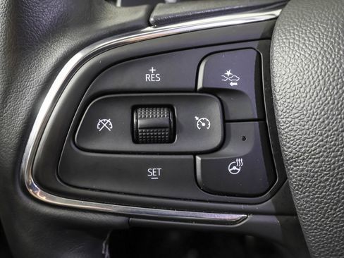 Used 2023 Buick Envision Essence w/ Sport Touring Package image 28