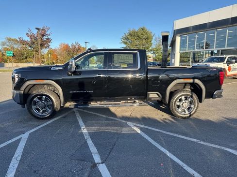 New 2026 GMC Sierra 2500 SLT w/ SLT Premium Package AWD/4WD image 2