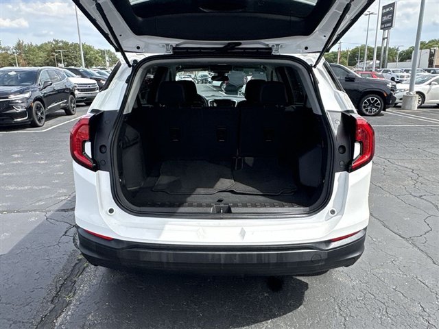 Certified 2024 GMC Terrain SLE FWD image 24