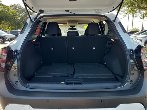 Certified 2025 Nissan Kicks SV FWD image 9