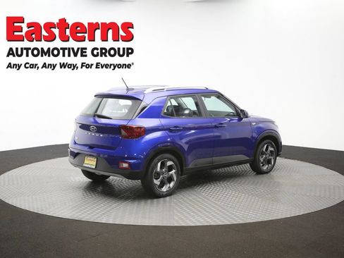 Used 2023 Hyundai Venue Limited w/ Cargo Package FWD image 42
