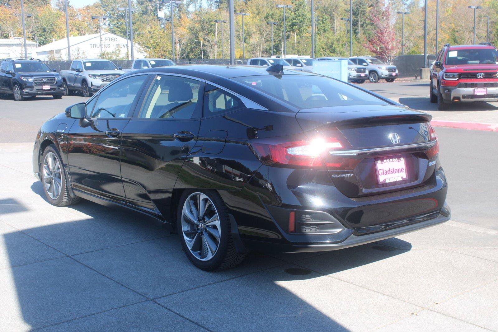 Used 2018 Honda Clarity Plug-In Hybrid image 3