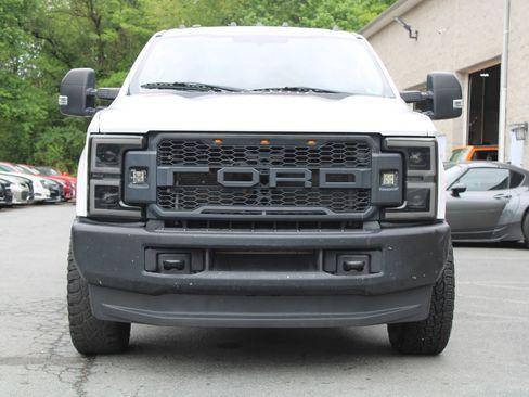 Used 2018 Ford F350 XLT AWD/4WD image 2