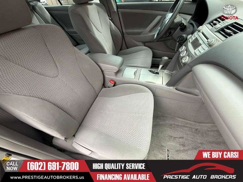 Used 2010 Toyota Camry FWD image 29