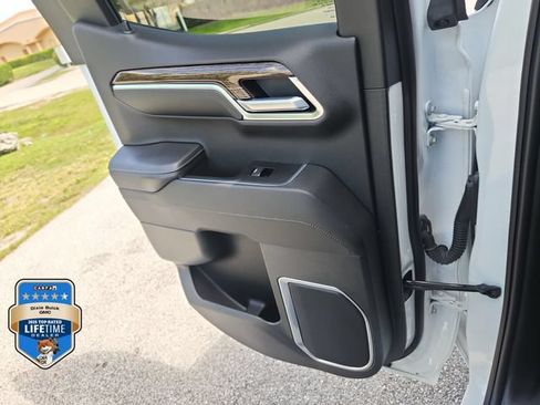 Certified 2023 GMC Sierra 1500 Elevation AWD/4WD image 9