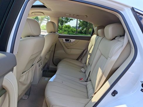 Used 2014 INFINITI QX70 AWD w/ Premium Package image 10