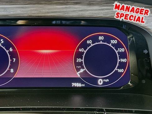 Used 2025 Volkswagen Atlas SEL Premium R-Line image 14