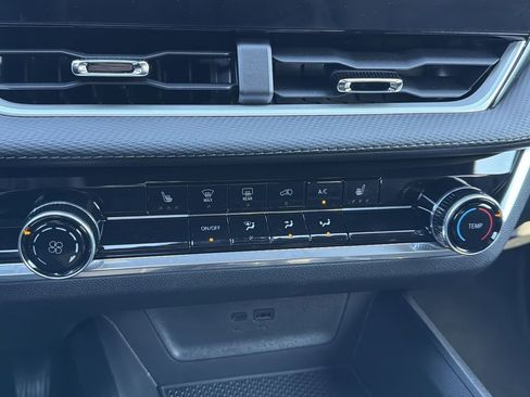 New 2026 Chevrolet Equinox LT image 6