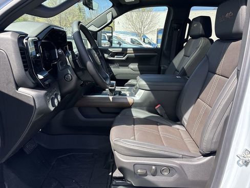 New 2026 Chevrolet Silverado 1500 High Country AWD/4WD image 21