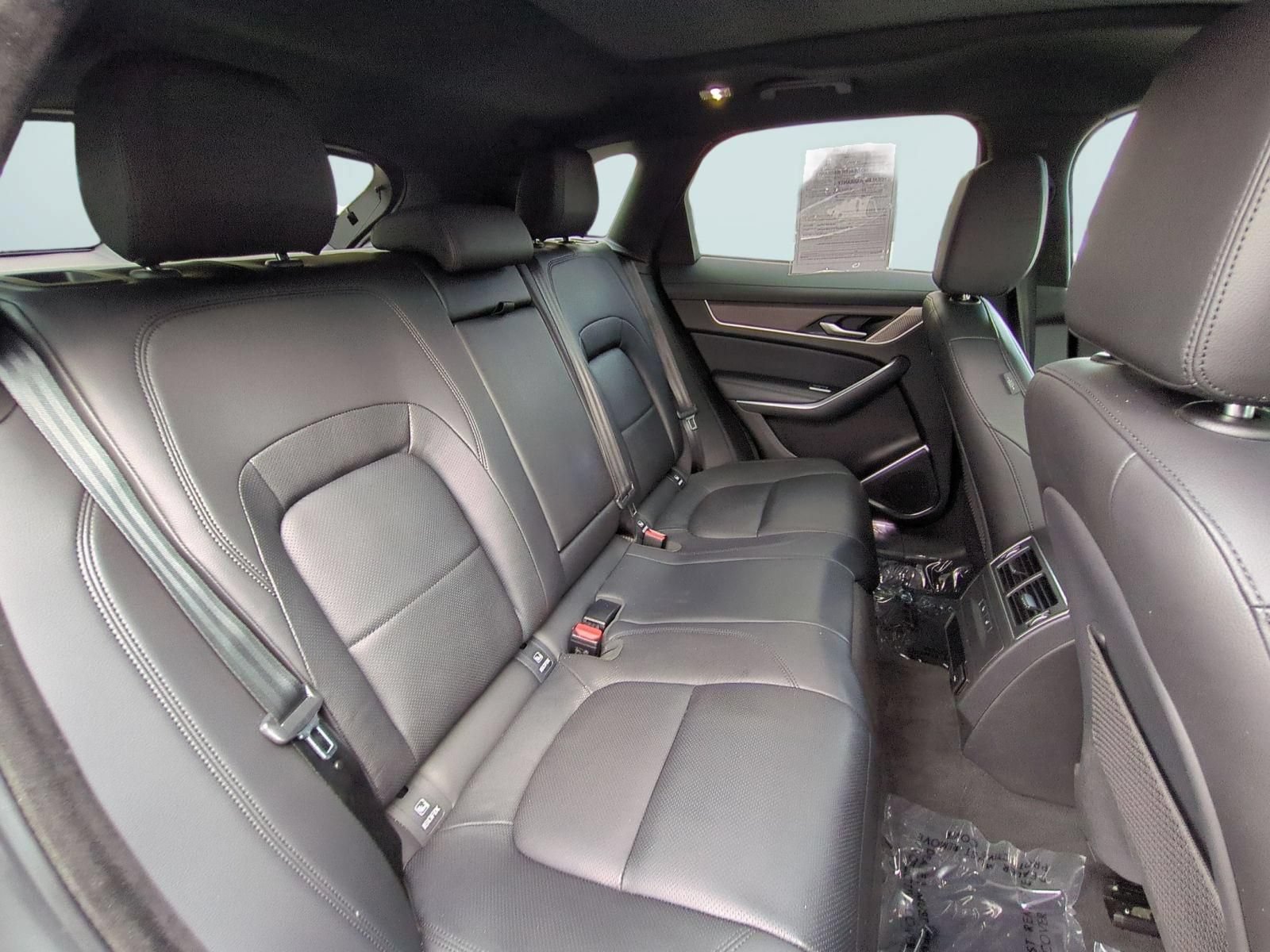Used 2023 Jaguar F-PACE S AWD/4WD image 29