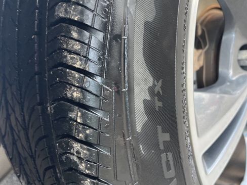 Used 2014 Ford Focus SE w/ SE Sport Package image 17