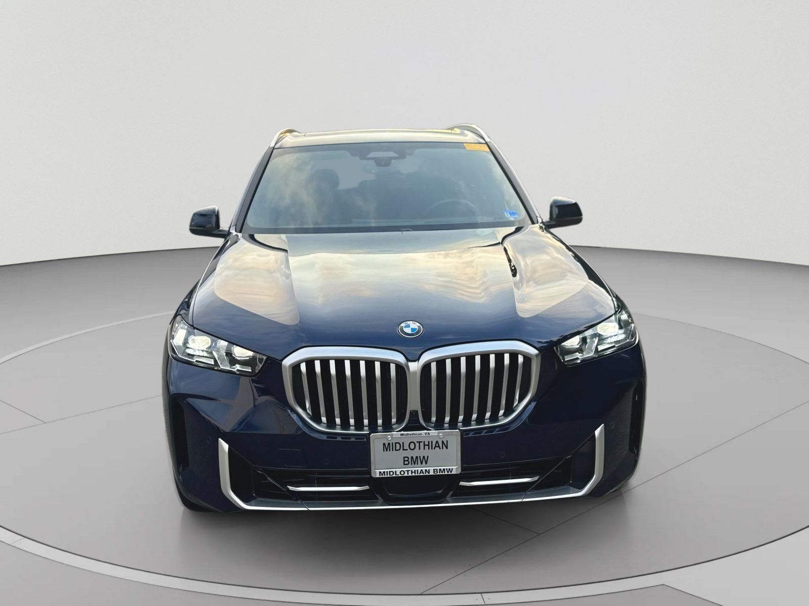 Used 2024 BMW X5 xDrive40i w/ Premium Package AWD/4WD image 4