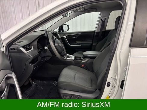 Used 2021 Toyota RAV4 XLE image 2