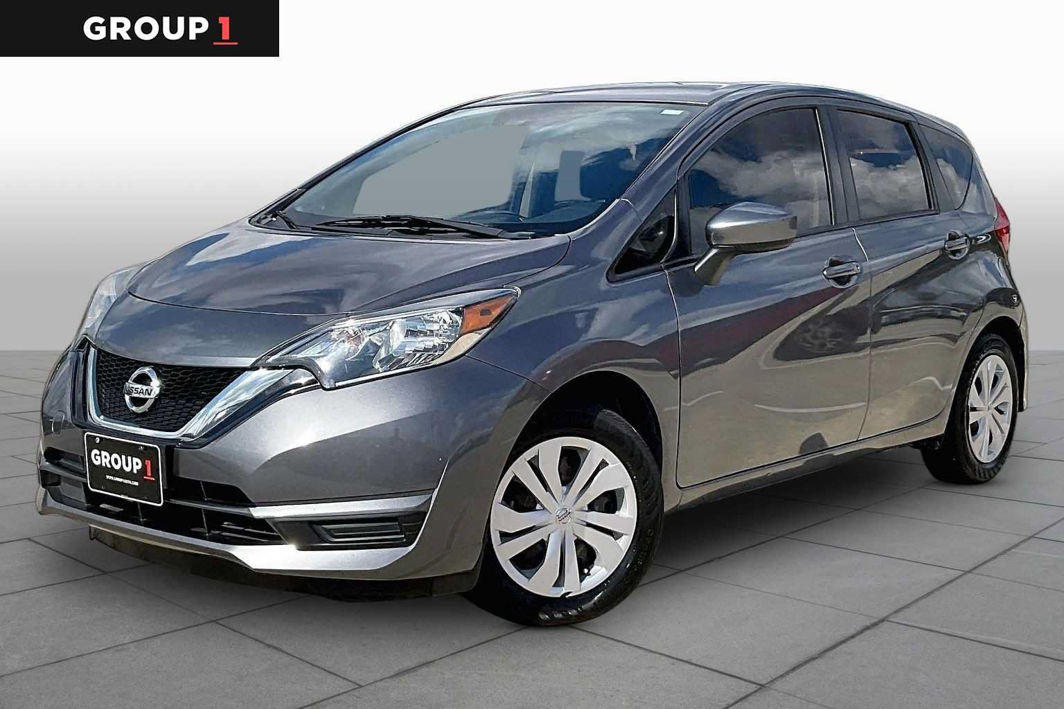 Used 2017 Nissan Versa Note SV FWD image 1