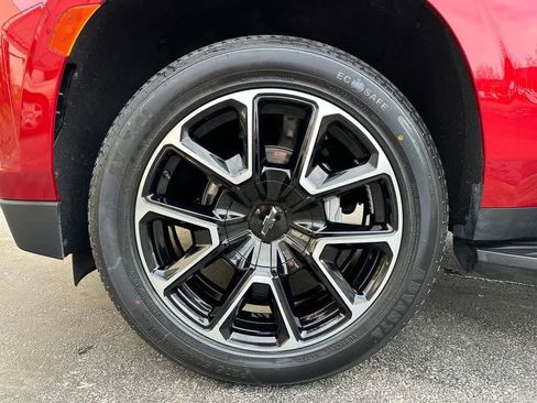 Used 2024 Chevrolet Tahoe RST w/ Luxury Package image 8