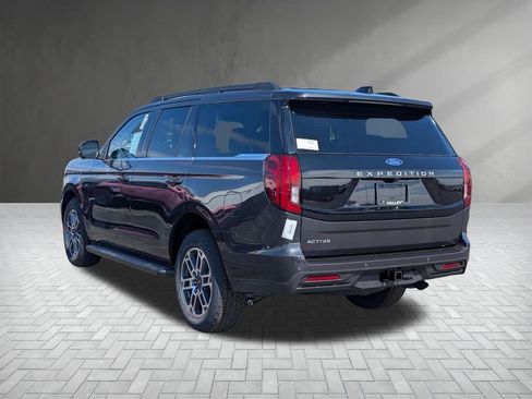 New 2026 Ford Expedition Active image 8