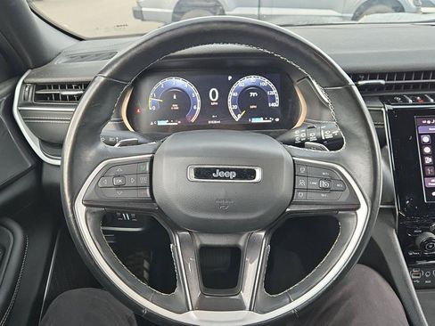 Used 2021 Jeep Grand Cherokee L Laredo AWD/4WD image 18