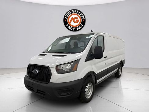 Used 2024 Ford Transit 150 Low Roof RWD image 7