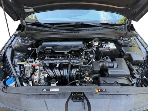 Used 2021 Hyundai Elantra SEL FWD image 26