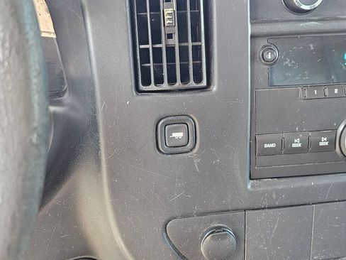 Used 2014 Chevrolet Express 3500 Extended w/ Chrome Appearance Package image 20