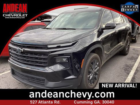 Used 2024 Chevrolet Traverse LS w/ Midnight/Sport Edition image 1