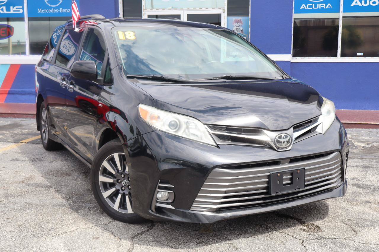 Used 2018 Toyota Sienna XLE w/ XLE Navigation Package AWD/4WD image 2