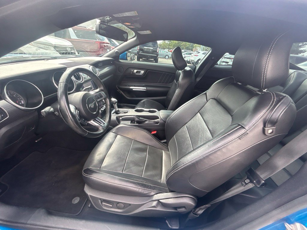 Used 2020 Ford Mustang GT Premium w/ GT Performance Package RWD image 12