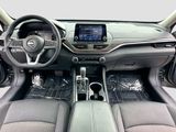 Used 2024 Nissan Altima 2.5 SV image 3