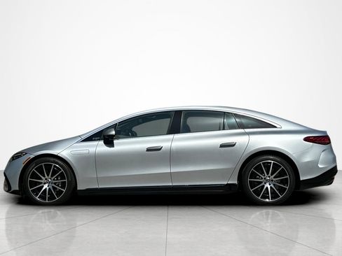 Used 2023 Mercedes-Benz EQS 580 4MATIC Sedan image 2