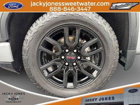 Used 2023 GMC Sierra 1500 Elevation AWD/4WD image 9