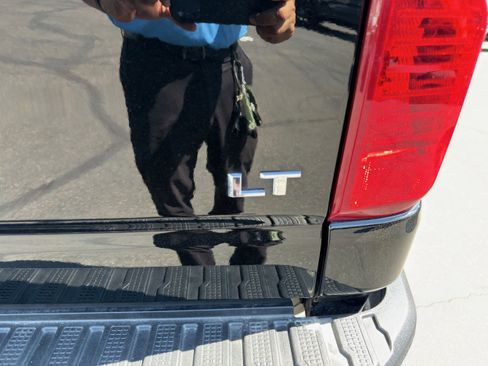 Used 2025 Chevrolet Silverado 2500 LT w/ Convenience Package image 49