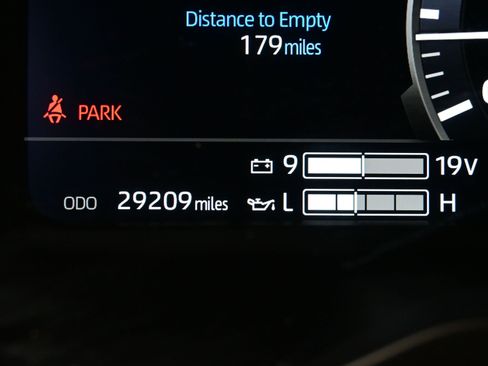 Used 2024 Toyota Tundra Limited image 28