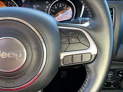 Used 2018 Jeep Compass Latitude w/ Popular Equipment Group image 27