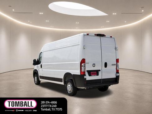 Used 2024 RAM ProMaster 2500 w/ Convenience Group FWD image 5