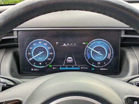 Certified 2023 Hyundai Tucson Limited AWD/4WD image 29