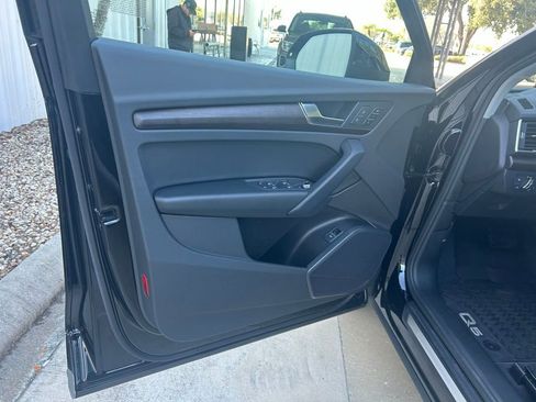 Used 2023 Audi Q5 2.0T Premium w/ Convenience Package image 51