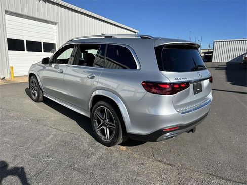 Used 2025 Mercedes-Benz GLS 450 4MATIC image 5