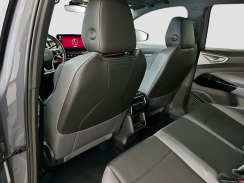 Used 2023 Volkswagen ID.4 Pro S image 29