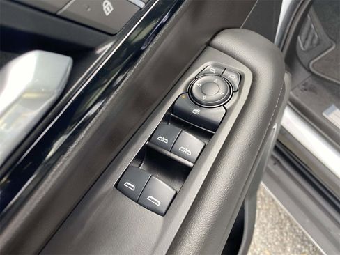 Used 2025 Chevrolet Tahoe LT image 17