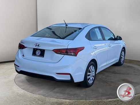 Used 2022 Hyundai Accent SE image 7