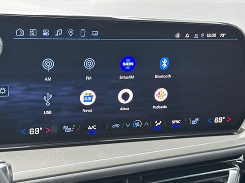 New 2025 Chevrolet Traverse LT w/ Enhanced Driving Package image 22