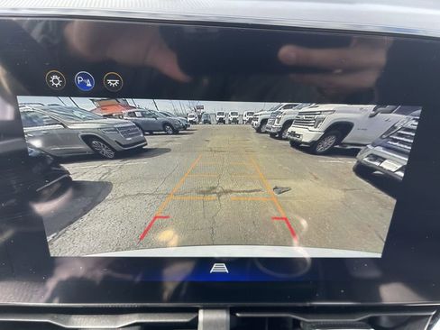 New 2026 Chevrolet Equinox LT w/ LPO, Floor Liner Package image 17