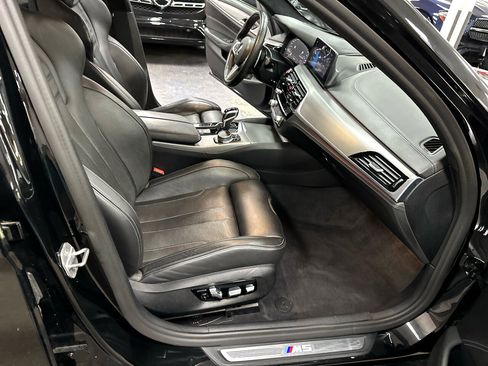Used 2020 BMW M5 w/ Executive Package image 37