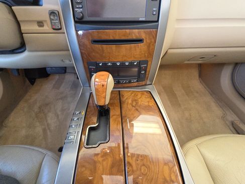 Used 2008 Cadillac XLR image 17