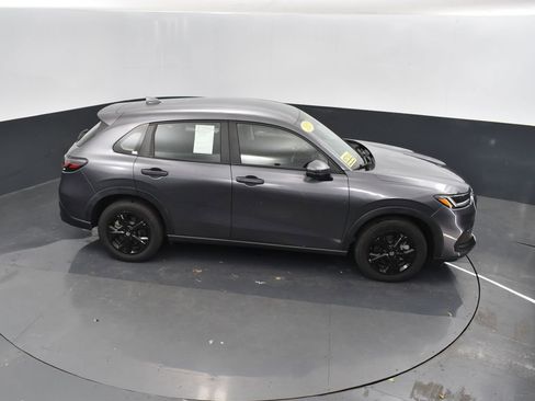 Used 2023 Honda HR-V LX image 42