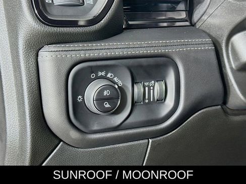 Used 2025 RAM 3500 Limited image 11