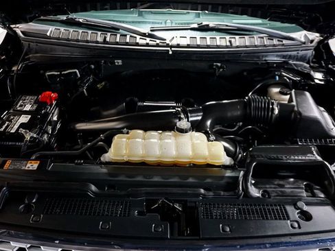 Used 2019 Ford Expedition Platinum image 13